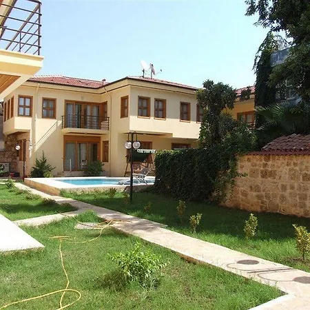 Ξενοδοχείο Sabah 2*