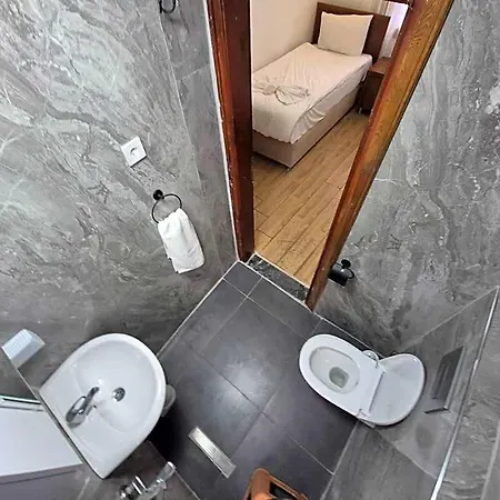 Отель Sabah 2*
