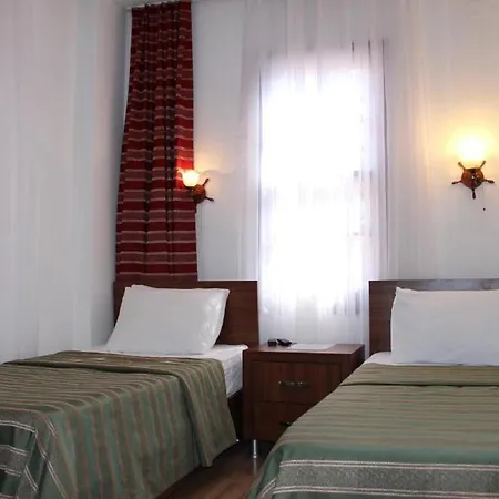 Hotel Sabah 2*